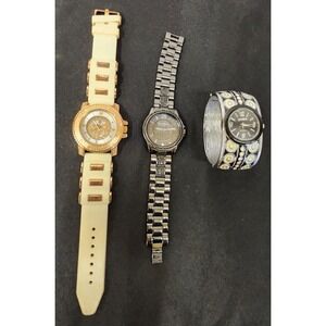 Mixed lot of 3 watches. Jessica simpson Charles Raymond geneva - Untested